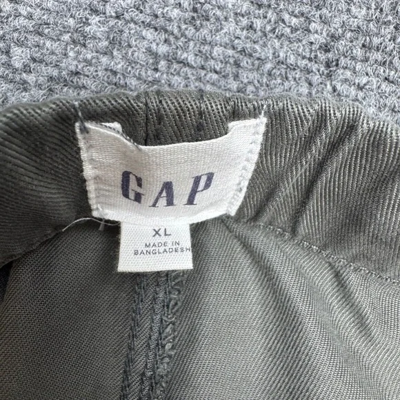 Gap Pull-On Shorts XL Silver Bells Gray Elastic Waist Easy Fit QLS0701S - Picture 5 of 11